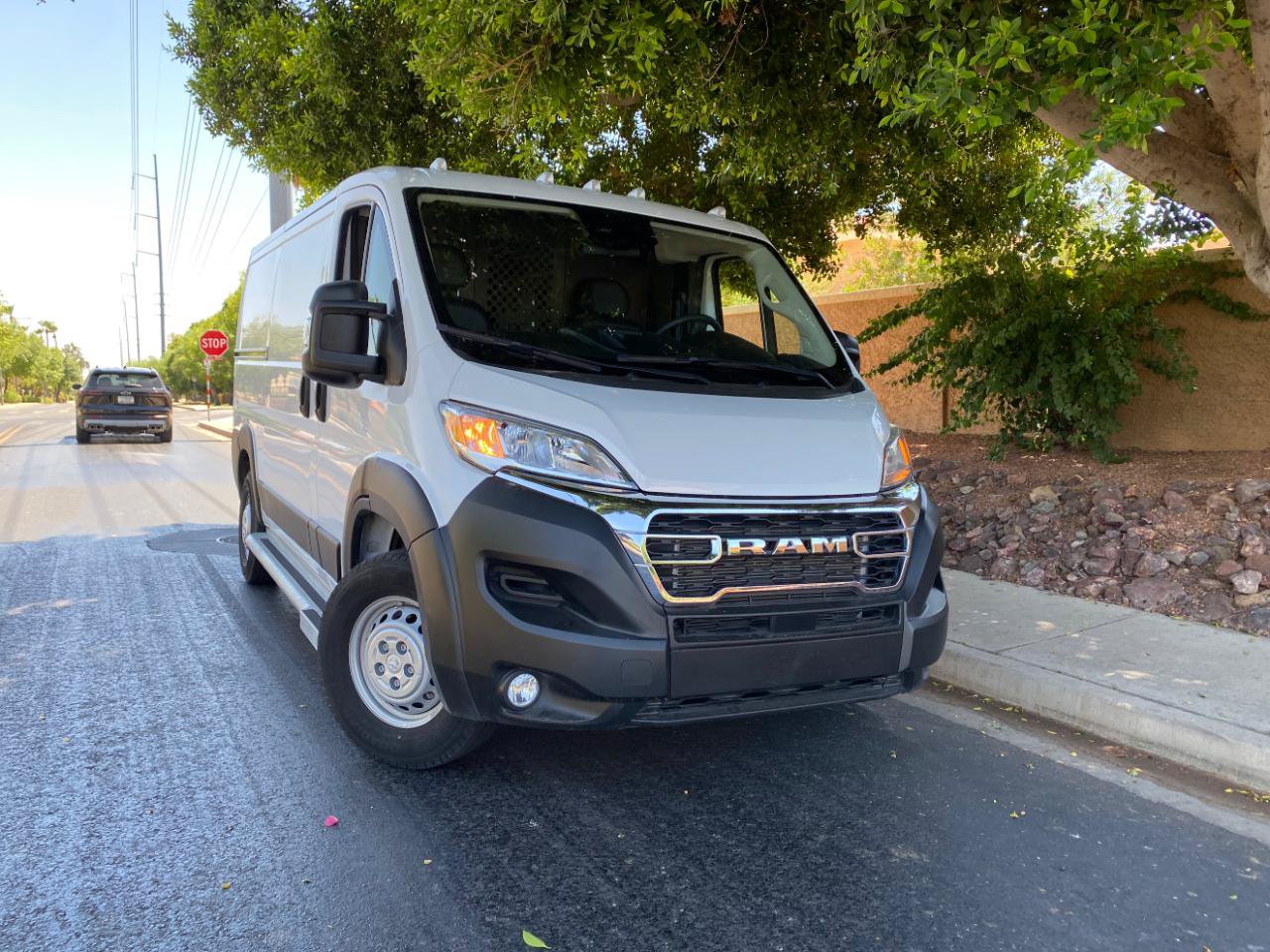 Used 2025 RAM ProMaster 2500 w/ U-Haul Equipment Group FWD image 2