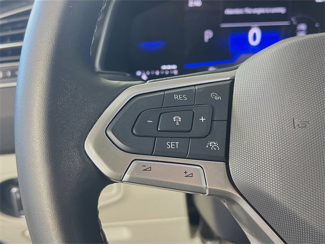Used 2024 Volkswagen Tiguan SE image 16