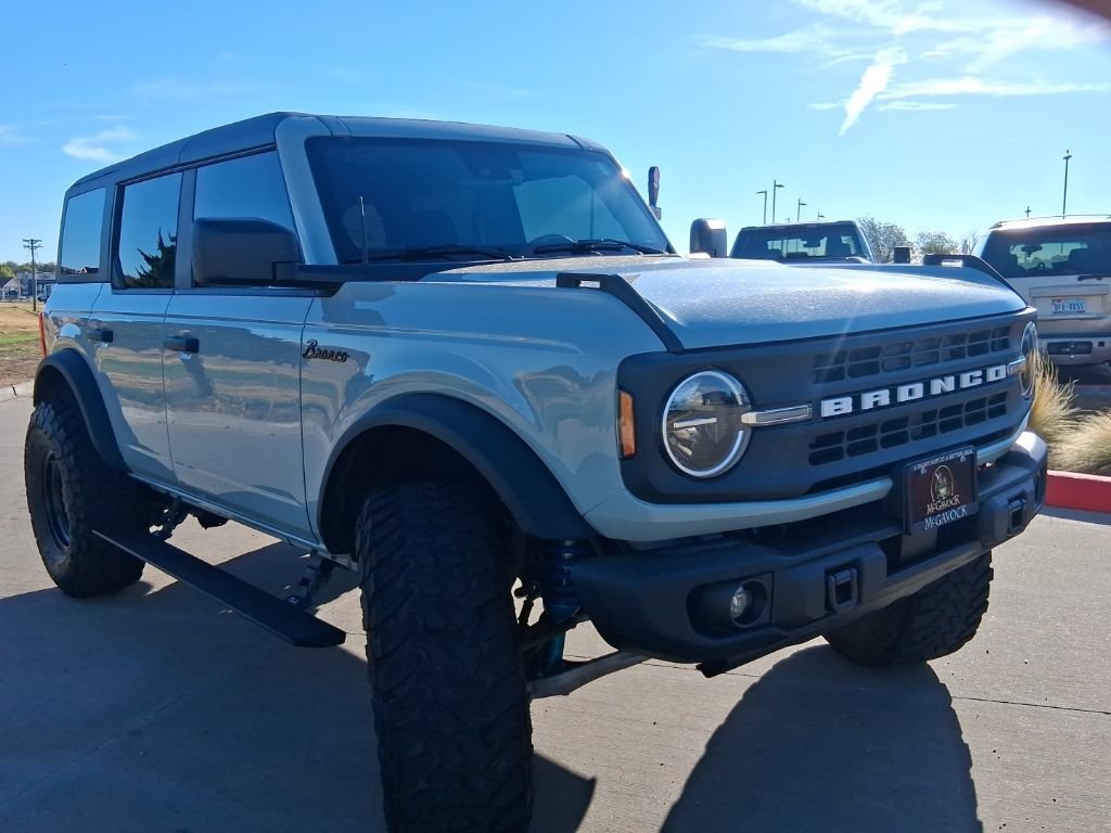 Used 2023 Ford Bronco Black Diamond AWD/4WD image 8