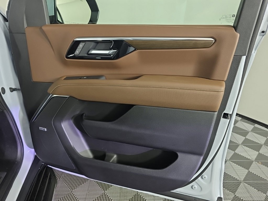 New 2026 Chevrolet Tahoe High Country w/ Sun And Tow Package image 43