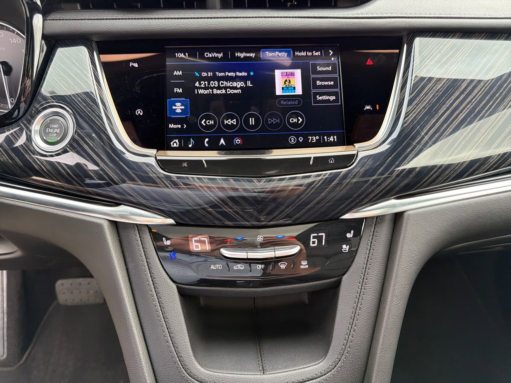Used 2025 Cadillac XT6 Premium Luxury image 19