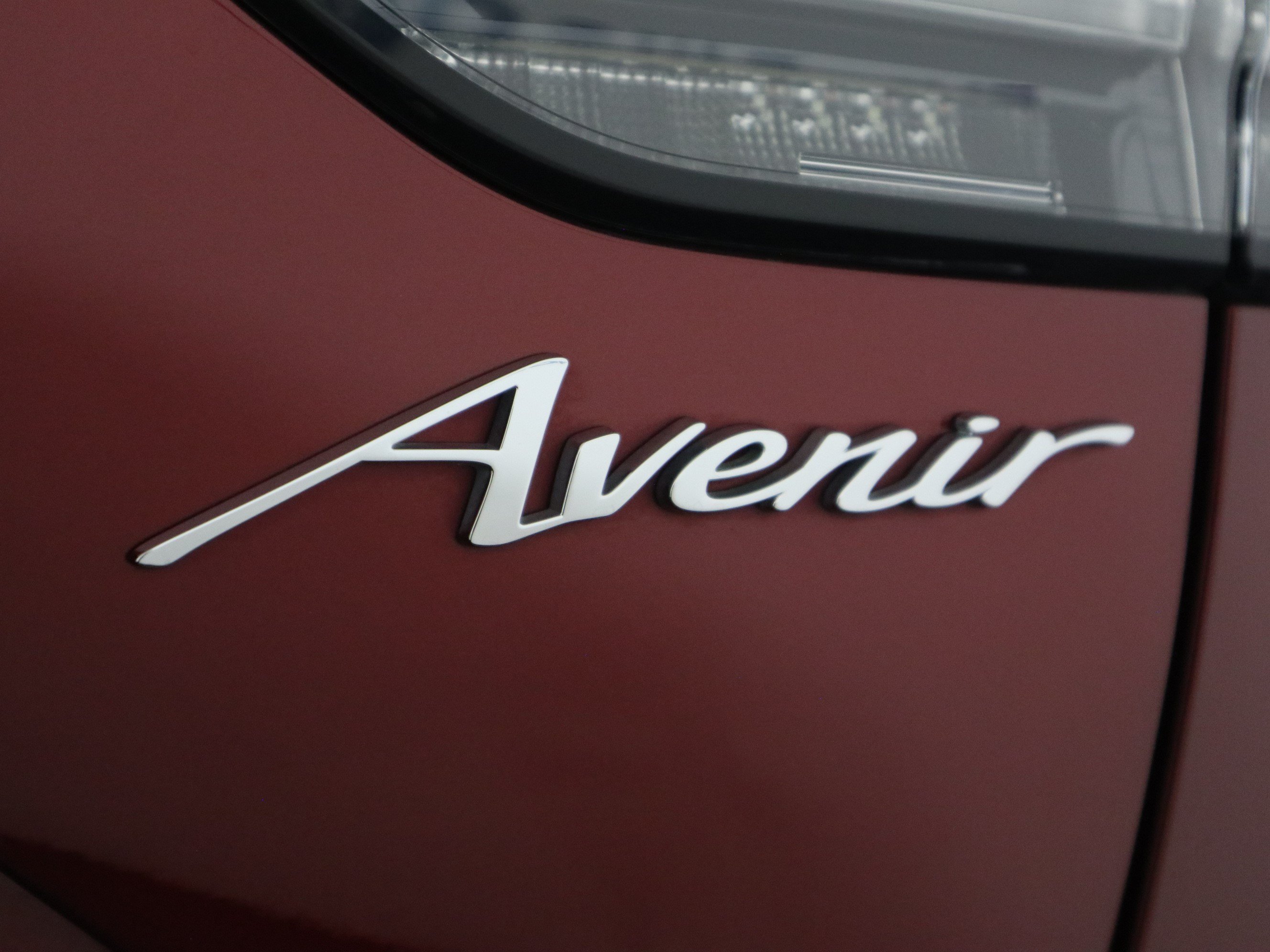 Used 2023 Buick Envision Avenir AWD/4WD image 36