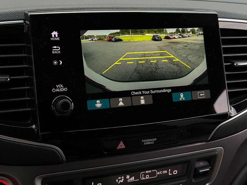 Used 2023 Honda Passport EX-L image 25