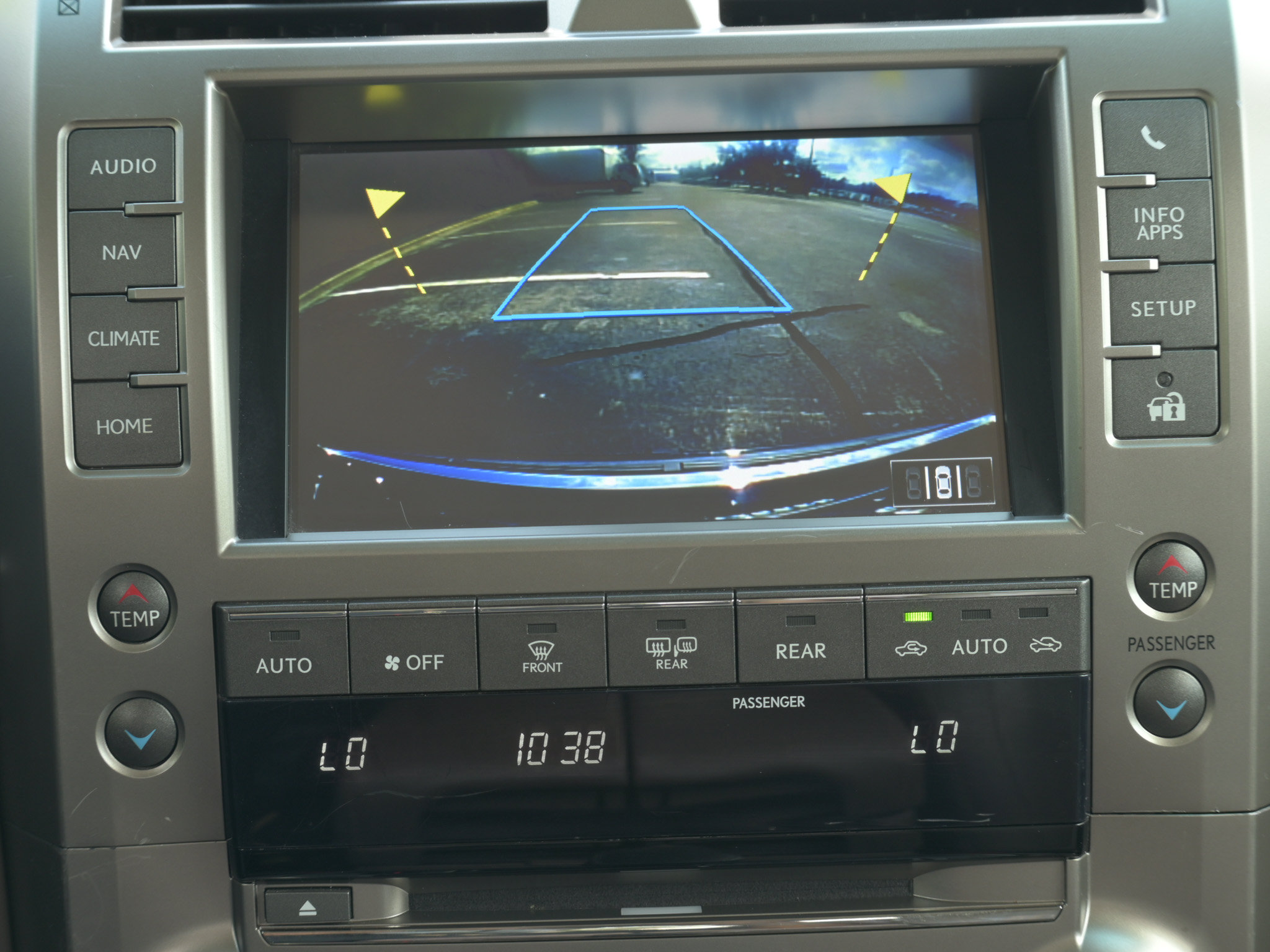 Used 2017 Lexus GX 460 Luxury AWD/4WD image 19