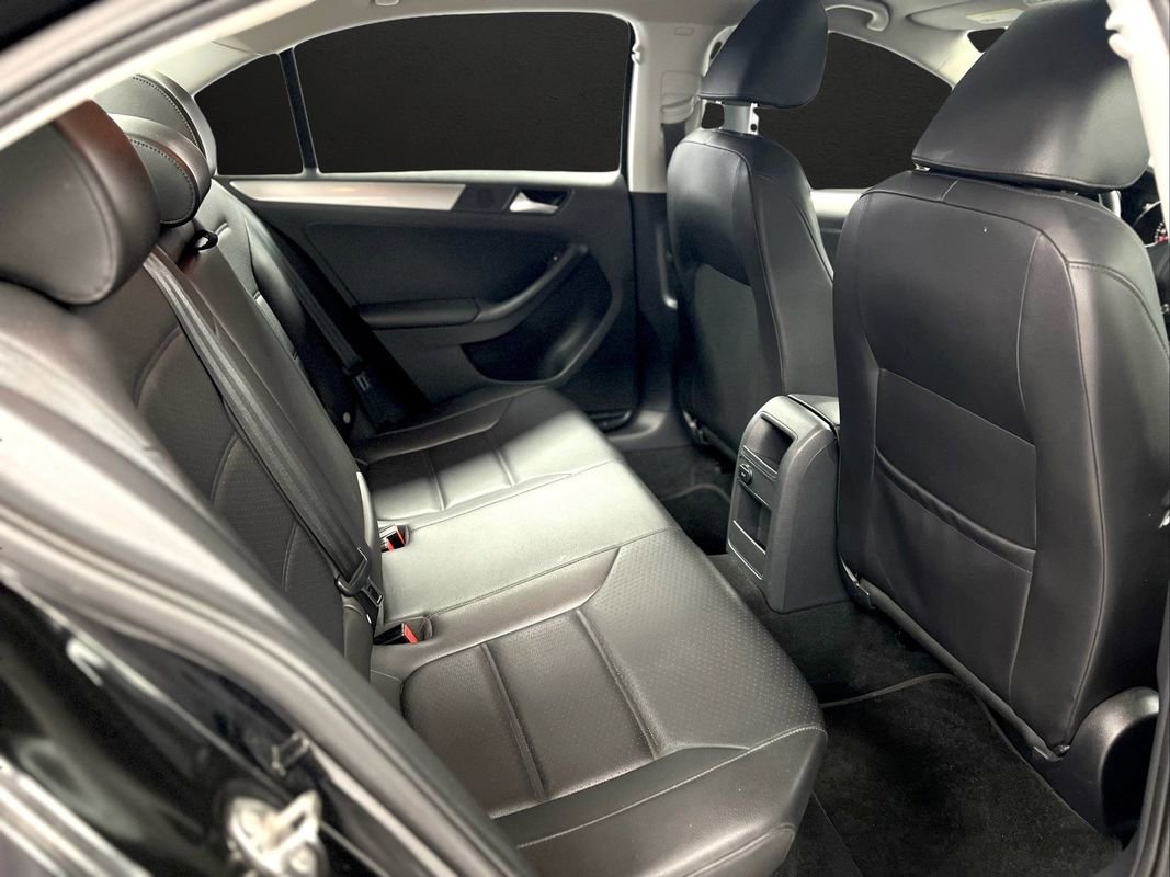 Used 2015 Volkswagen Jetta SE image 25