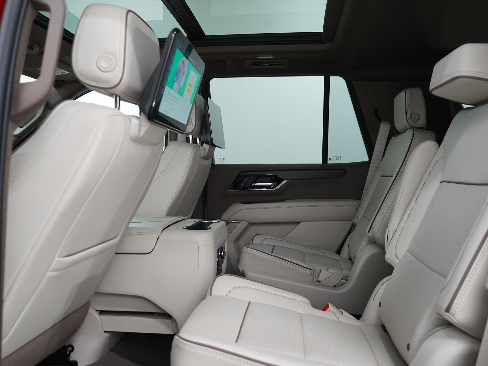 Used 2025 GMC Yukon Denali AWD/4WD image 20