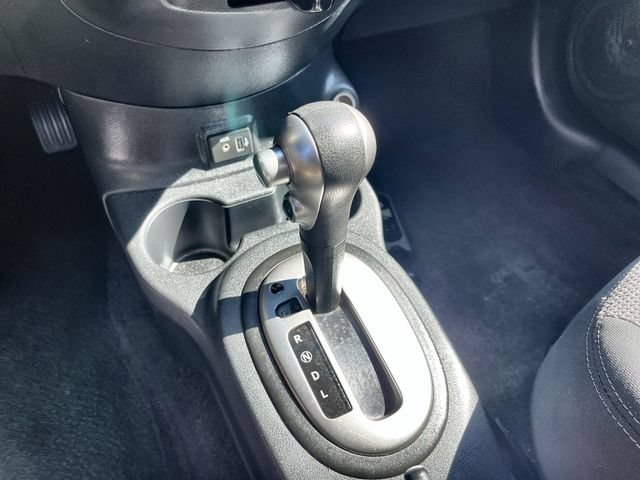 Used 2018 Nissan Versa SV FWD image 21