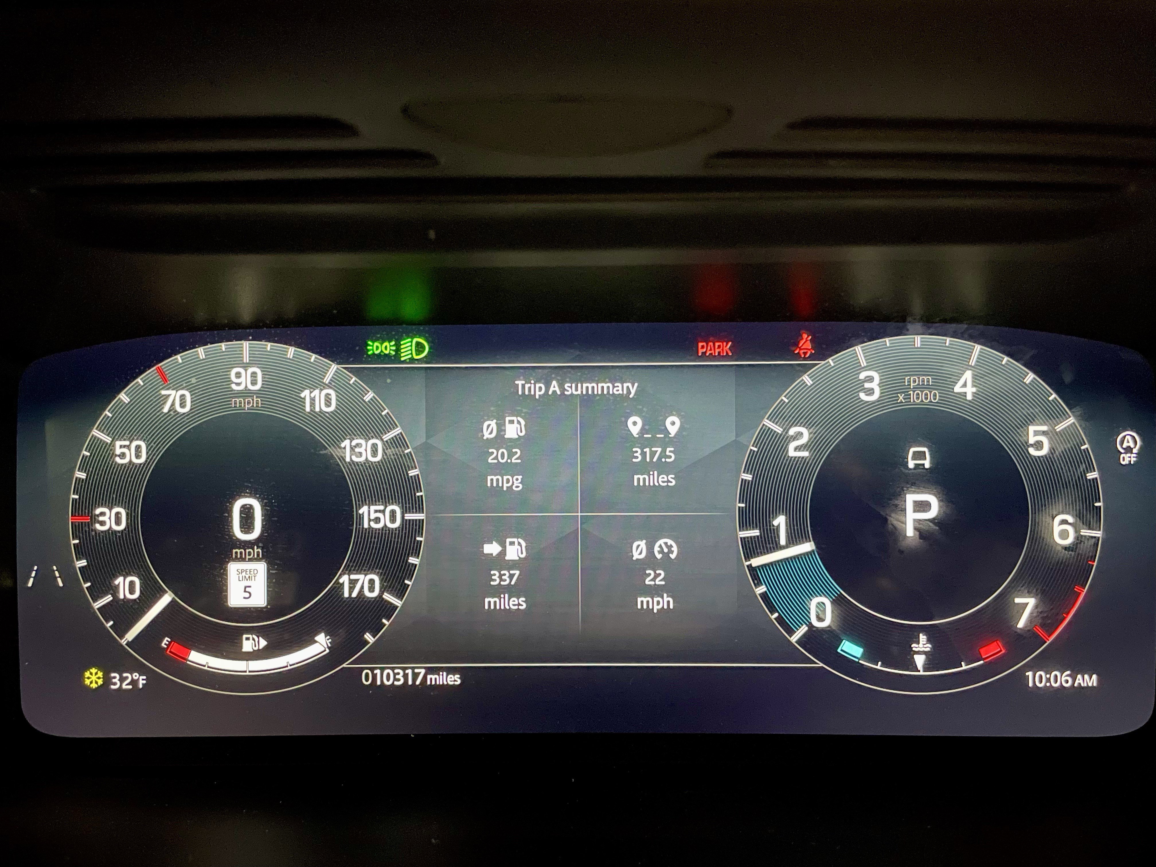 Certified 2024 Land Rover Discovery Sport S image 24