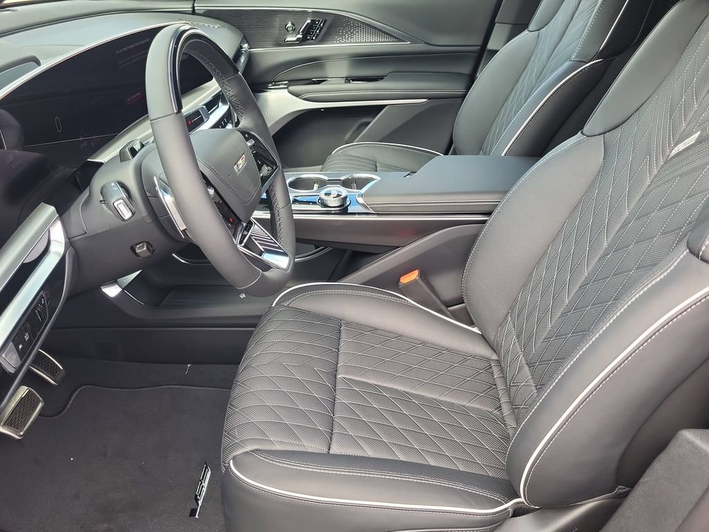New 2026 Cadillac Lyriq V AWD/4WD image 8