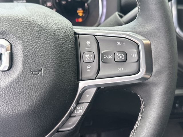 New 2026 RAM 3500 Laramie AWD/4WD image 25