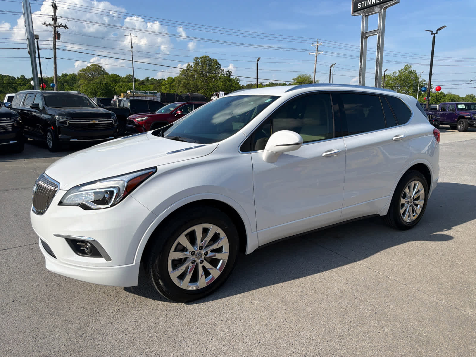 Used 2018 Buick Envision Essence FWD image 2