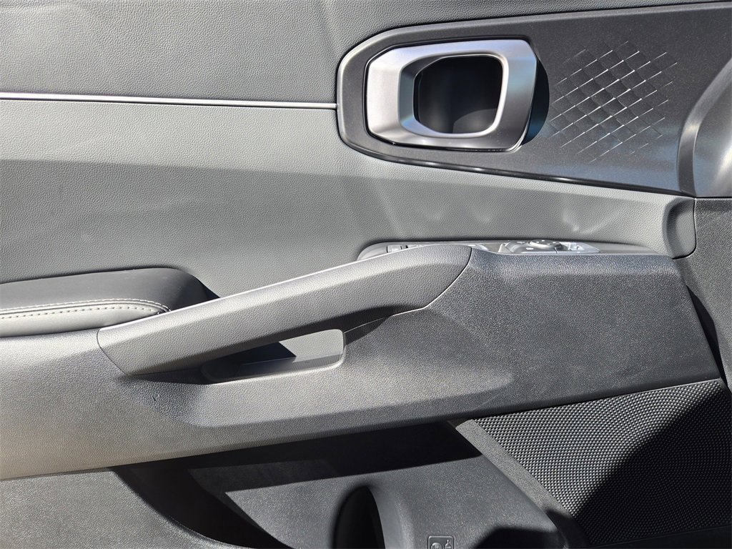 New 2026 Kia Sorento S w/ S Panoramic Sunroof Package image 16