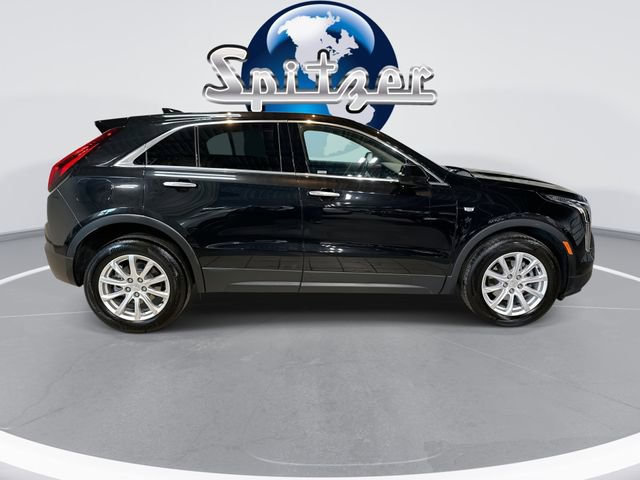 Used 2023 Cadillac XT4 Luxury w/ Cold Weather Package image 11
