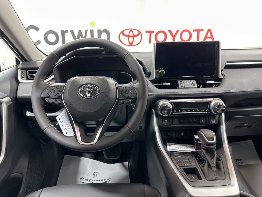 Used 2025 Toyota RAV4 XLE Premium image 22