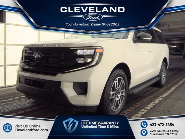 Used 2025 Ford Expedition Active AWD/4WD image 1