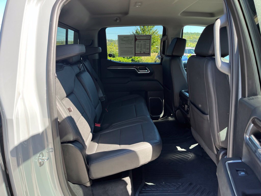 Used 2024 Chevrolet Silverado 1500 RST AWD/4WD image 23