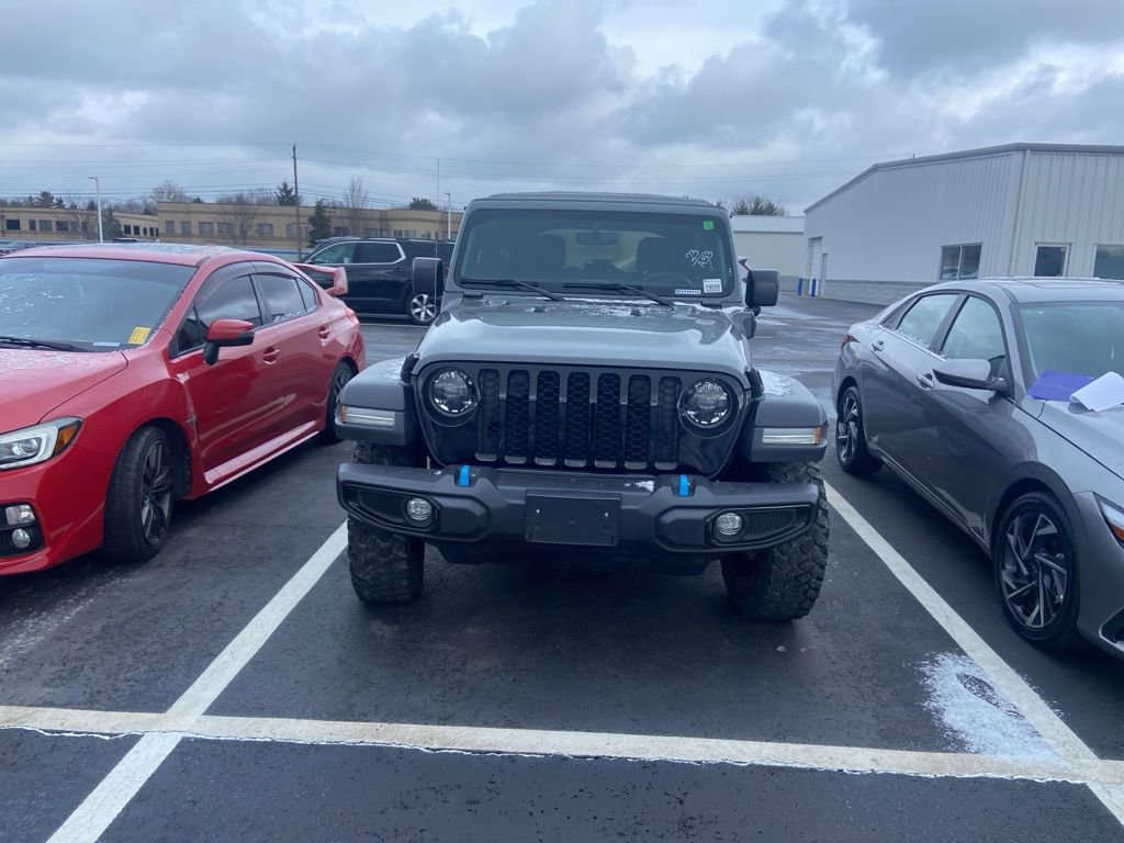 Used 2023 Jeep Wrangler Unlimited w/ Cold Weather Group image 6