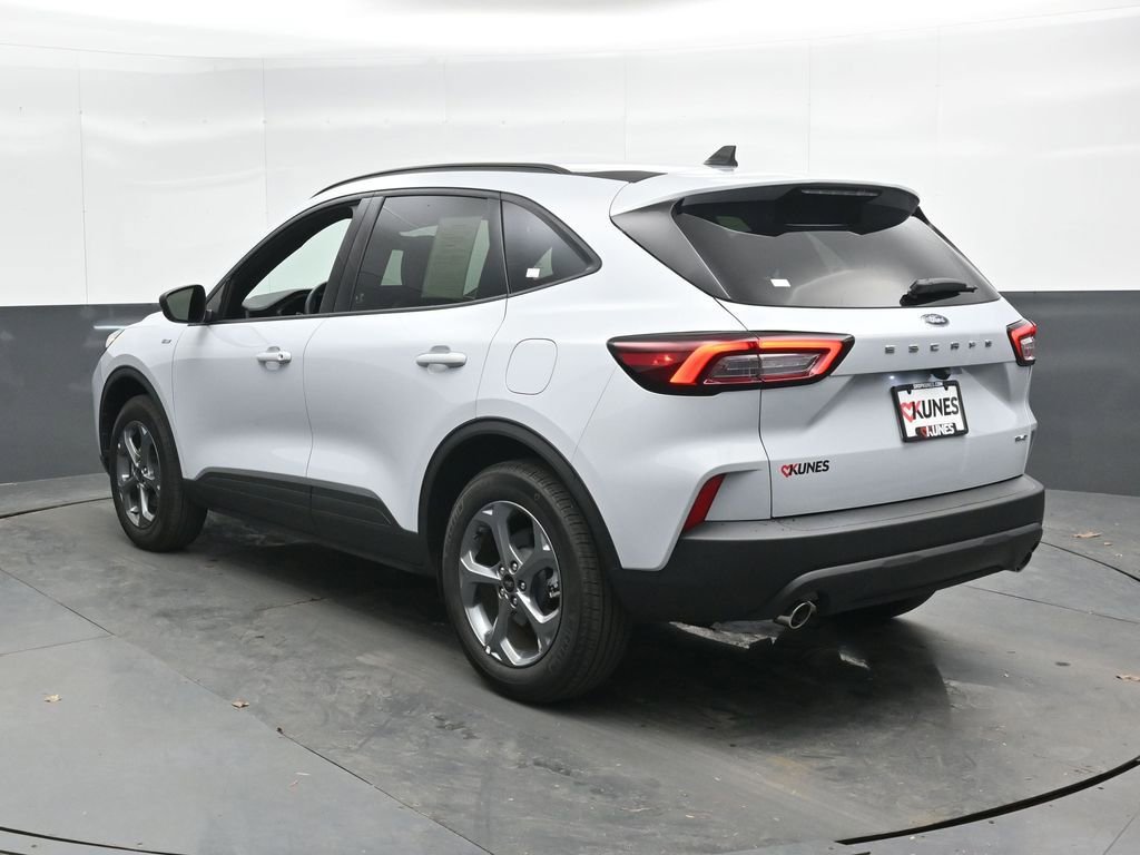 Used 2026 Ford Escape ST-Line image 10