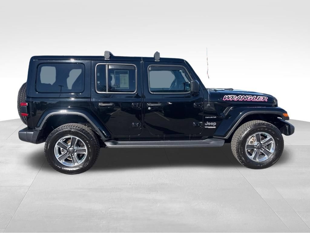 Used 2022 Jeep Wrangler Unlimited Sahara w/ LED Lighting Group AWD/4WD image 8