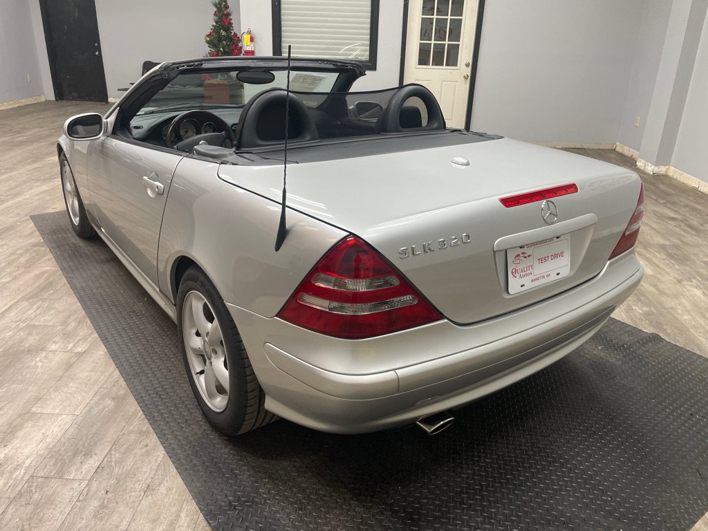 Used 2004 Mercedes-Benz SLK 320 image 8