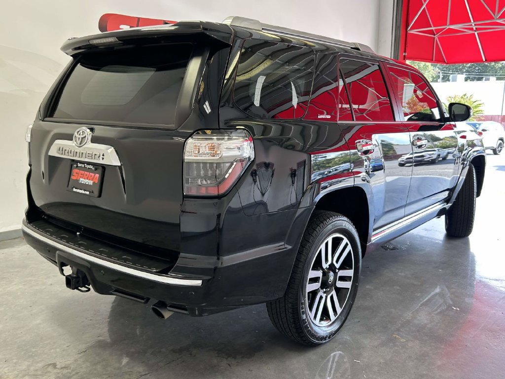 Used 2024 Toyota 4Runner Limited AWD/4WD image 3