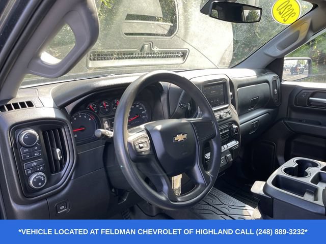 Used 2020 Chevrolet Silverado 1500 Custom w/ Custom Value Package AWD/4WD image 11