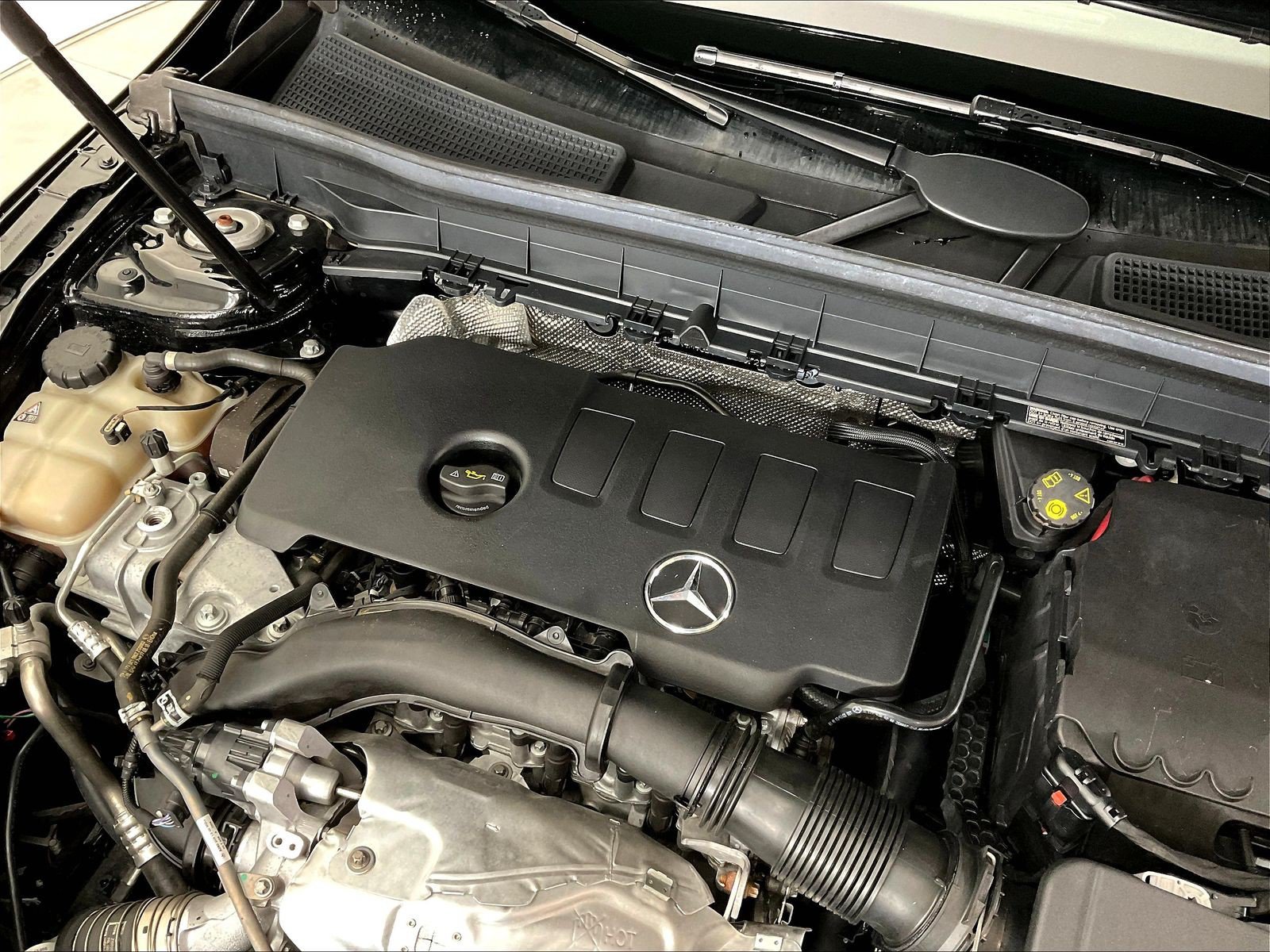 Certified 2021 Mercedes-Benz GLB 250 image 31