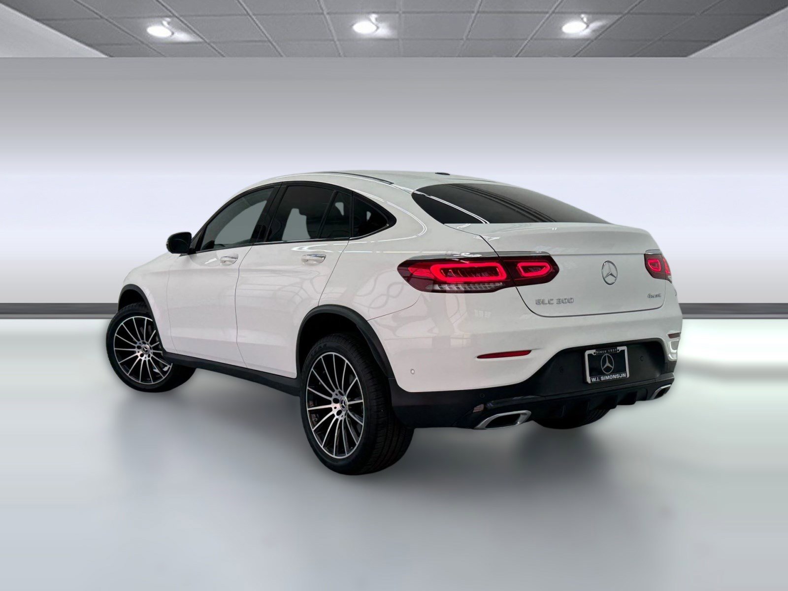 Used 2023 Mercedes-Benz GLC 300 4MATIC Coupe image 3