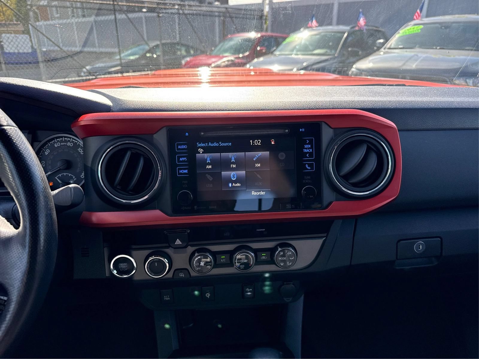 Used 2017 Toyota Tacoma TRD Sport w/ Tow Package (A/T) AWD/4WD image 14