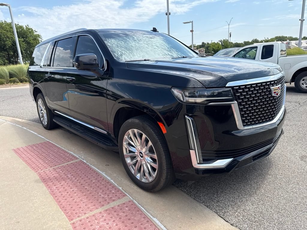 Used 2023 Cadillac Escalade ESV Premium Luxury AWD/4WD image 3