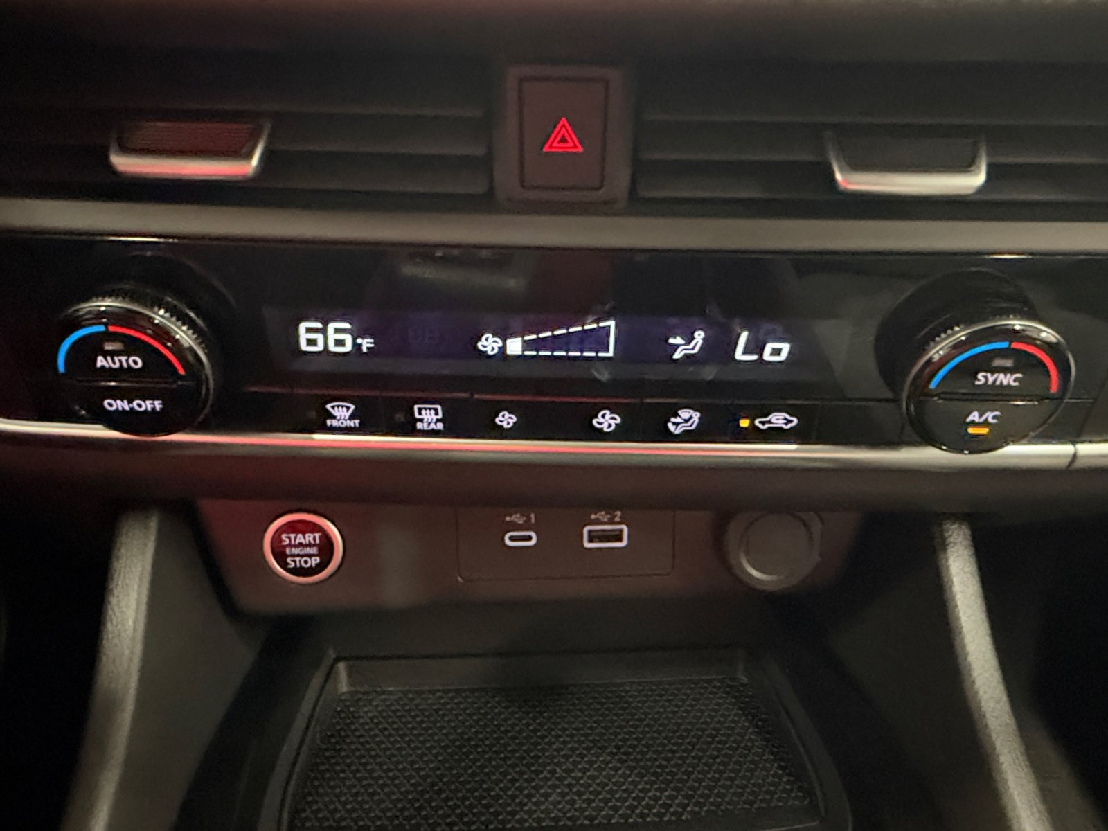 Used 2023 Nissan Rogue SV AWD/4WD image 18
