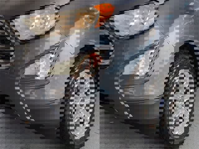 Used 2020 Ford EcoSport SE w/ SE Convenience Package image 11