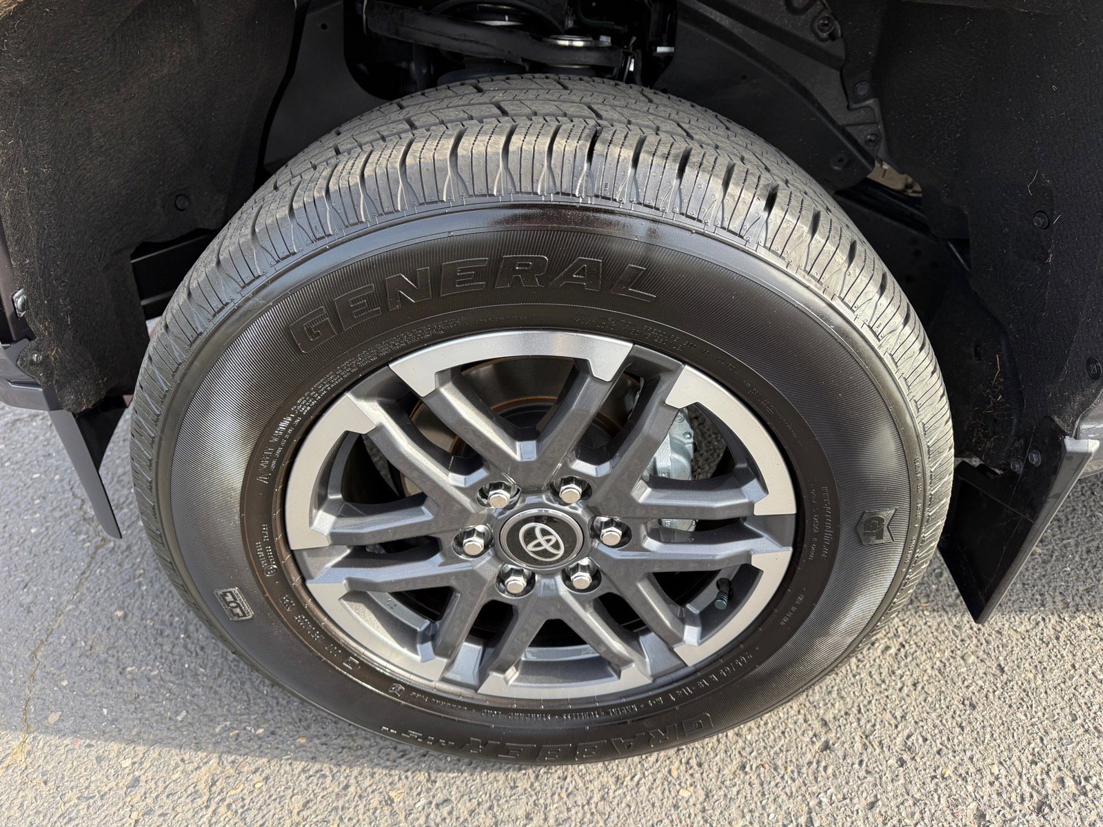 Used 2024 Toyota Tacoma SR5 image 11