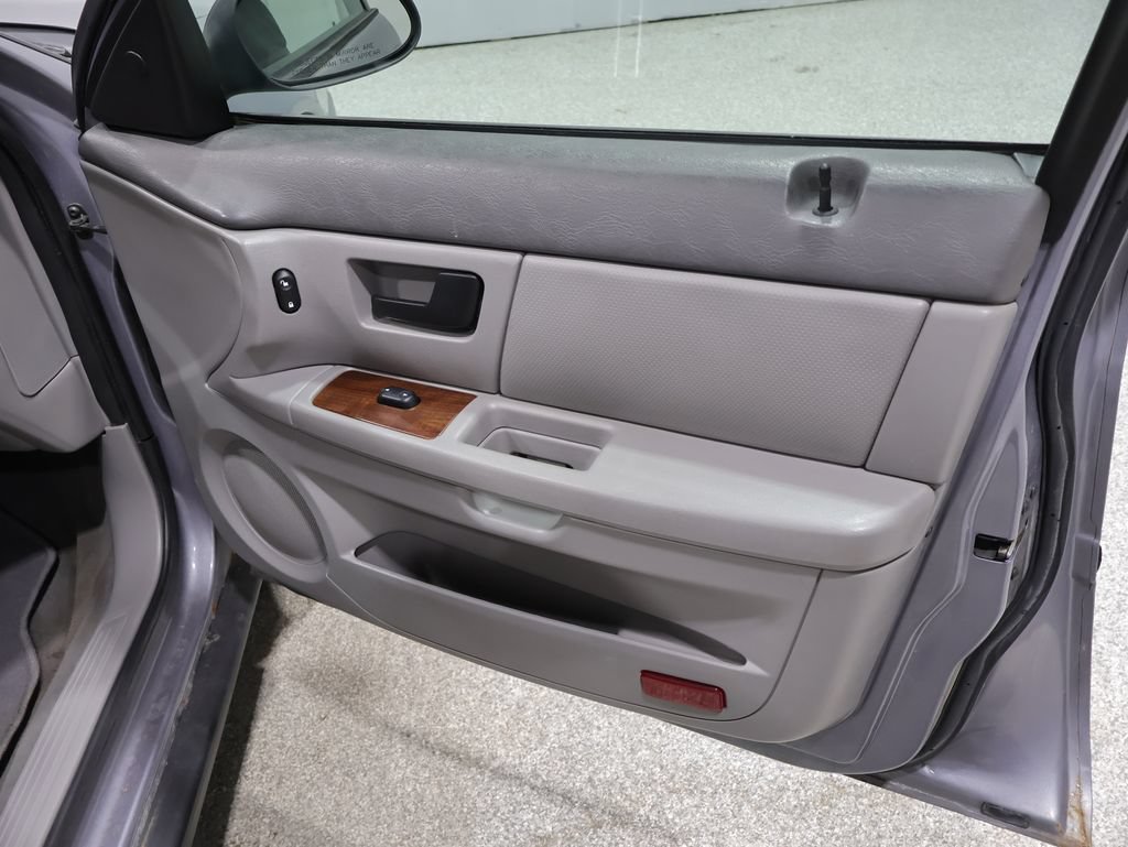 Used 2006 Ford Taurus SEL FWD image 23