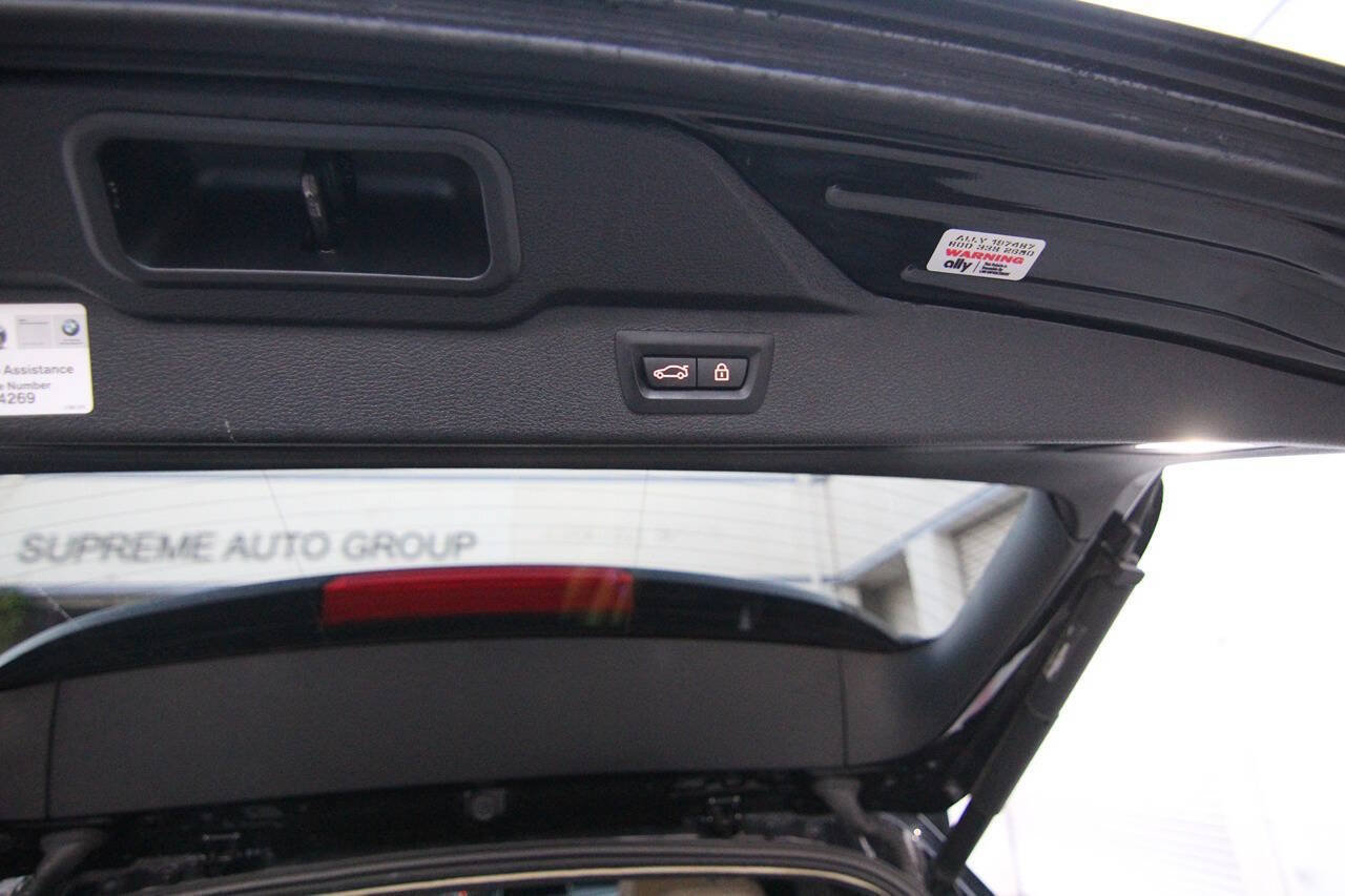 Used 2018 BMW X5 xDrive40e AWD/4WD image 17