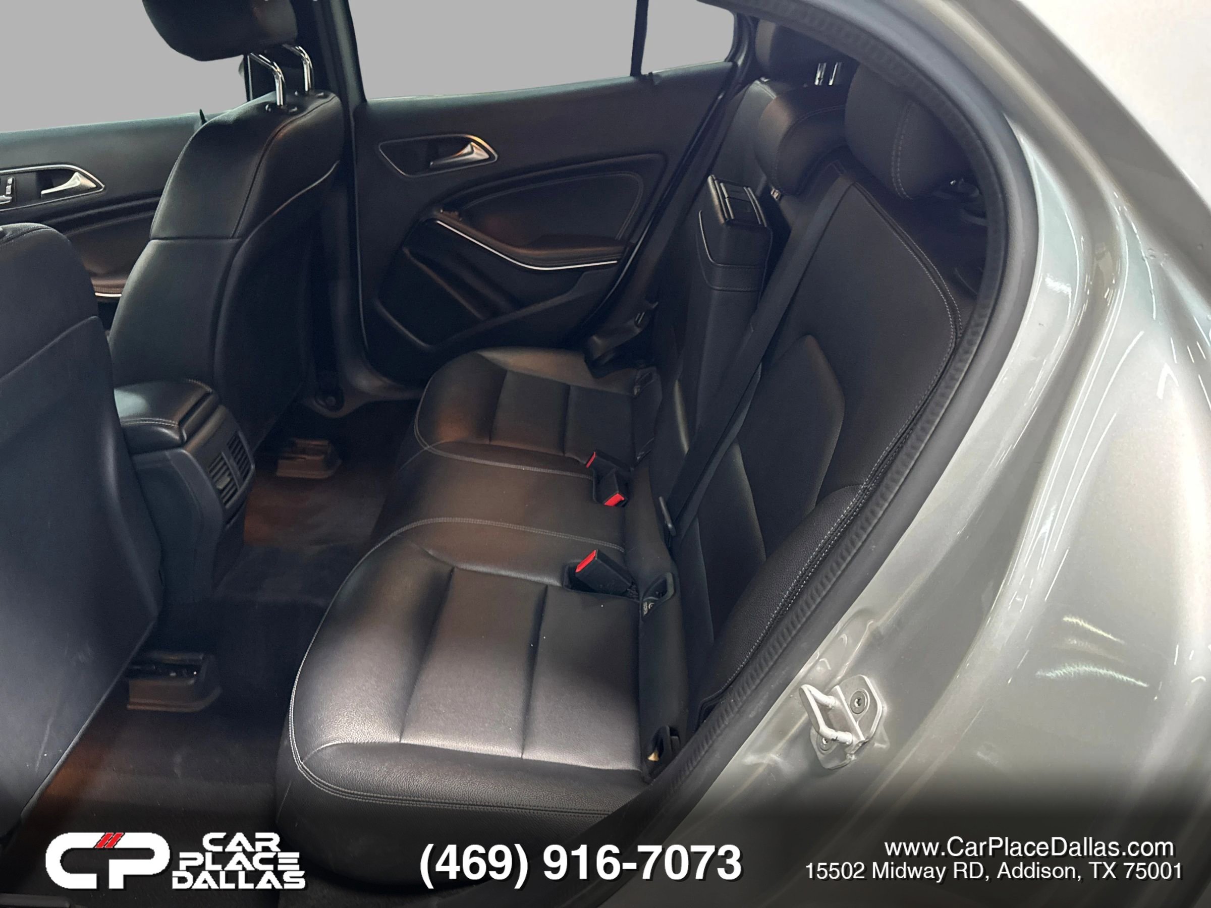 Used 2018 Mercedes-Benz GLA 250 4MATIC w/ Premium Package image 23