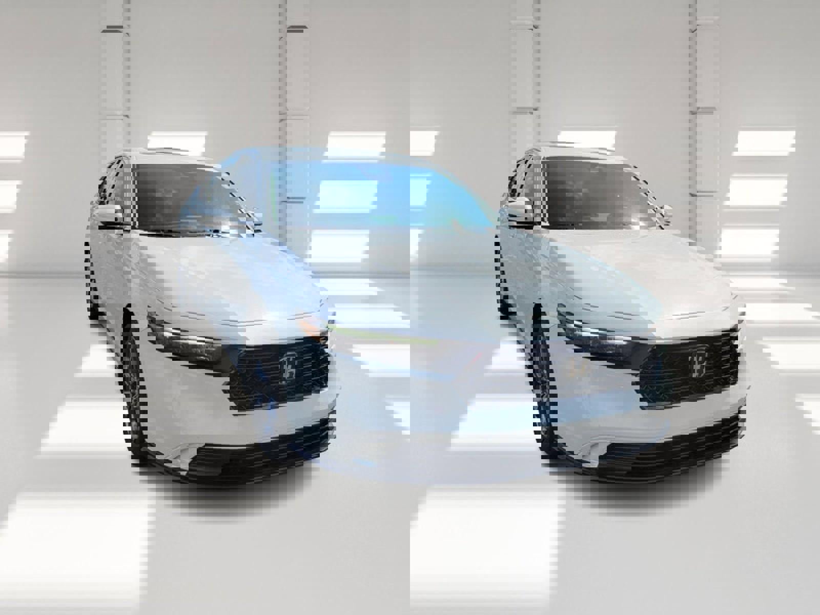 Used 2023 Honda Accord EX image 3