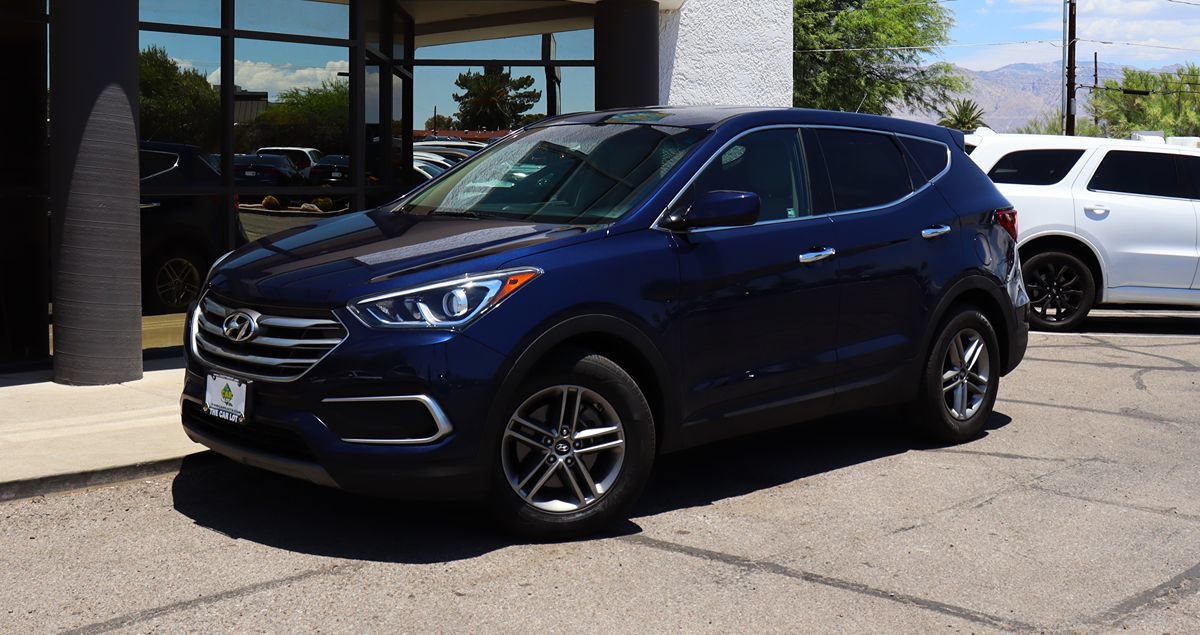 Used 2018 Hyundai Santa Fe Sport FWD image 2