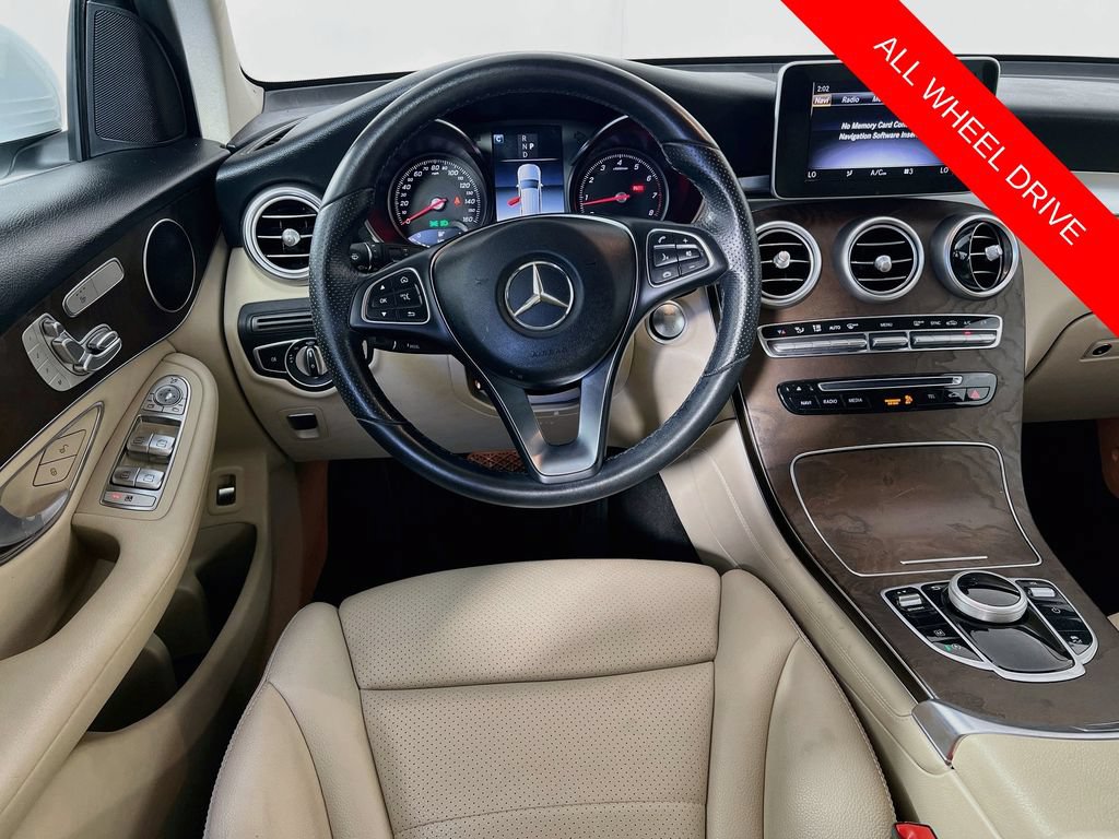 Used 2019 Mercedes-Benz GLC 300 4MATIC image 21