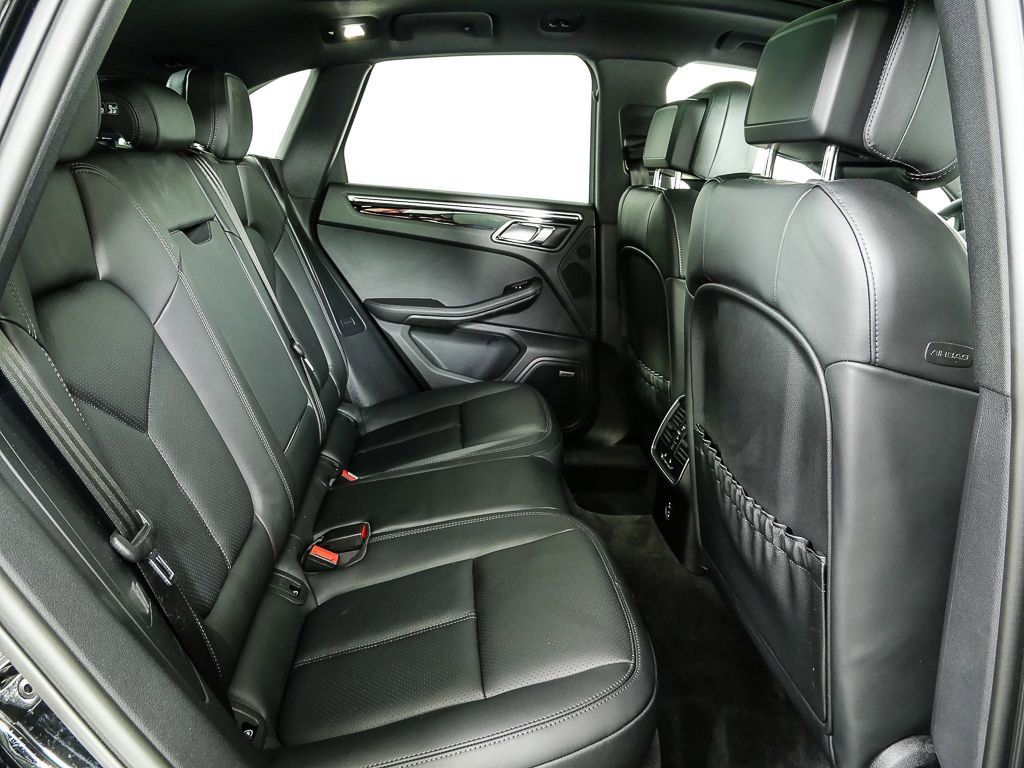 Certified 2023 Porsche Macan S w/ Premium Package Plus image 24