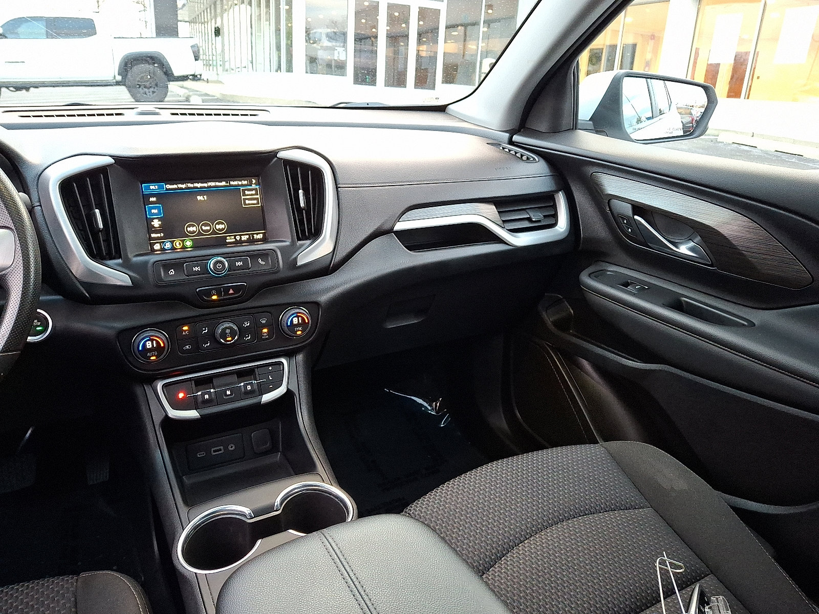 Certified 2022 GMC Terrain SLE w/ Driver Convenience Package image 16