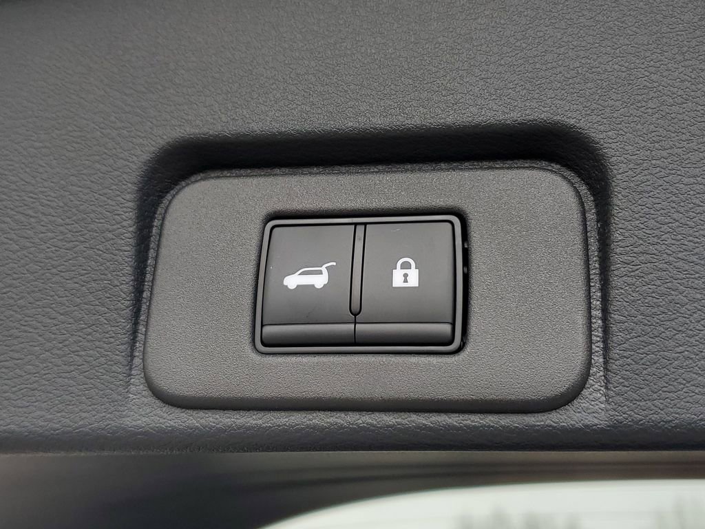 Used 2026 Nissan Rogue Platinum w/ Platinum Premium Package AWD/4WD image 11