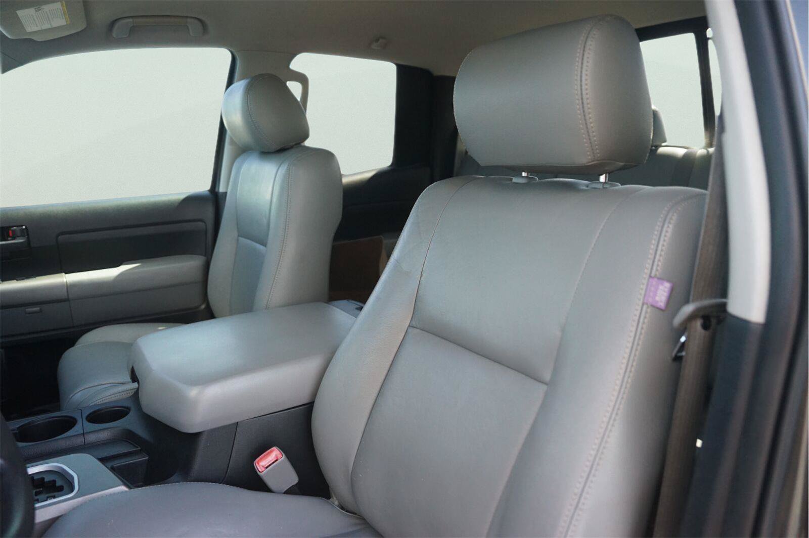 Used 2013 Toyota Tundra 2WD Double Cab w/ SR5 Pkg image 10