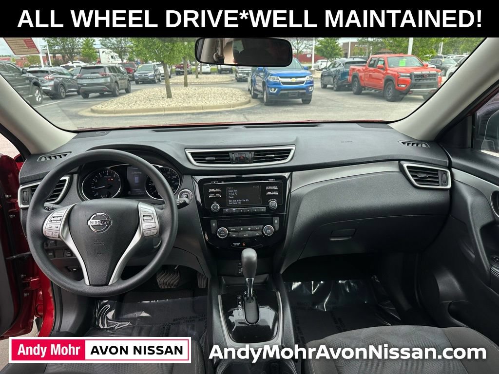 Used 2016 Nissan Rogue SV AWD/4WD image 25