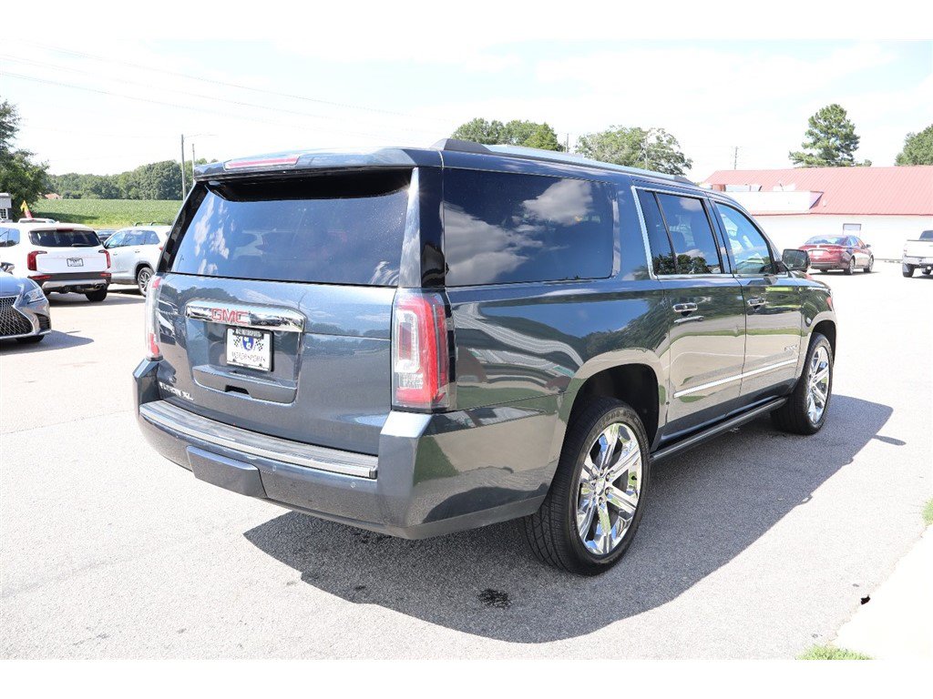 Used 2020 GMC Yukon XL Denali w/ Denali Premium Package AWD/4WD image 30