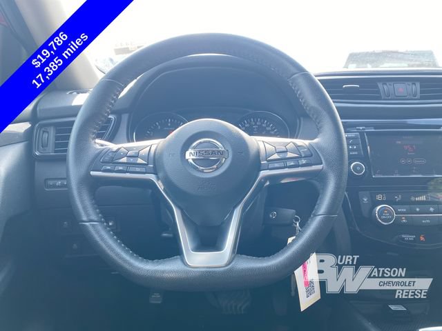 Used 2020 Nissan Rogue S FWD image 19