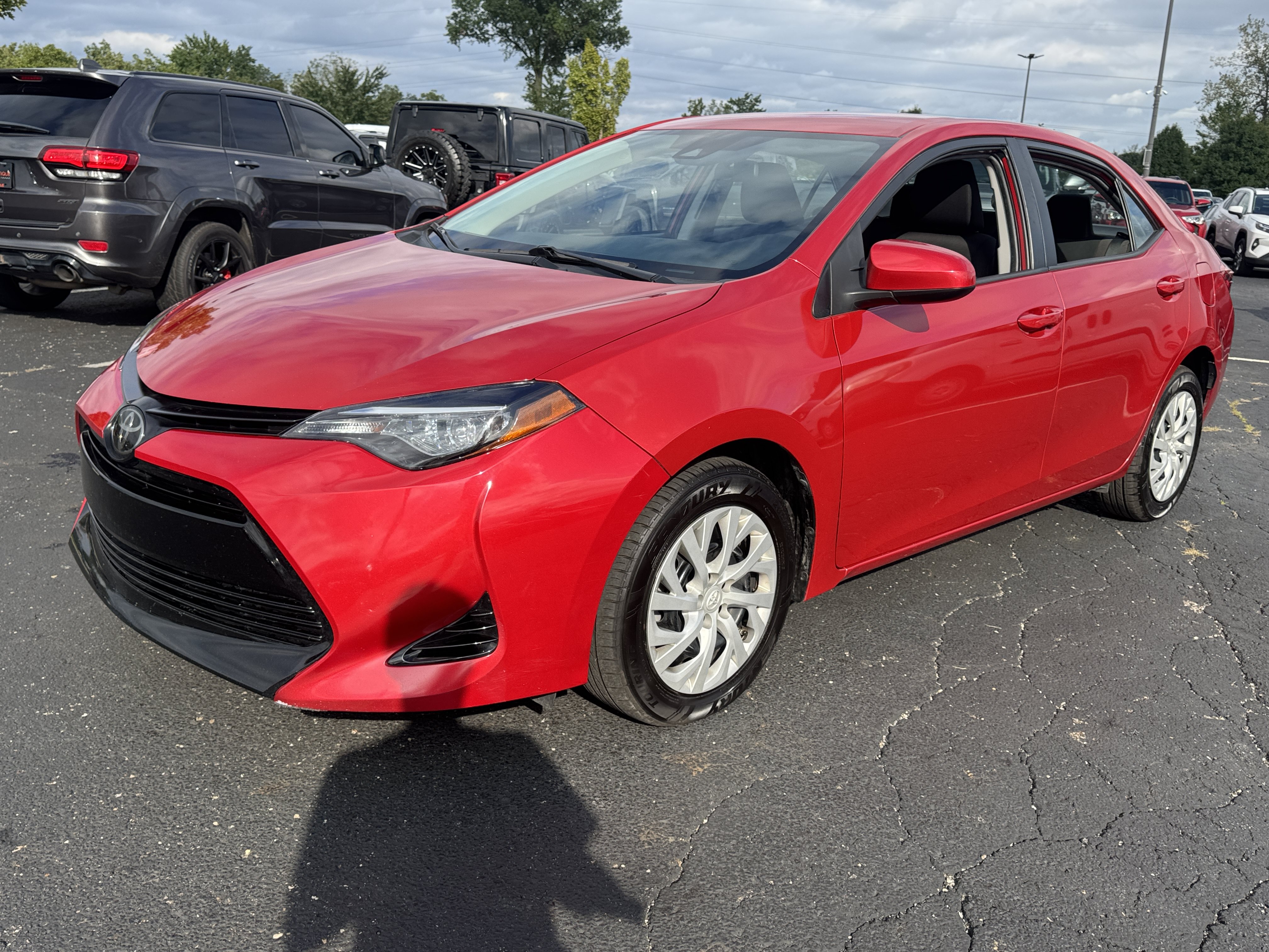 Used 2019 Toyota Corolla LE FWD image 27