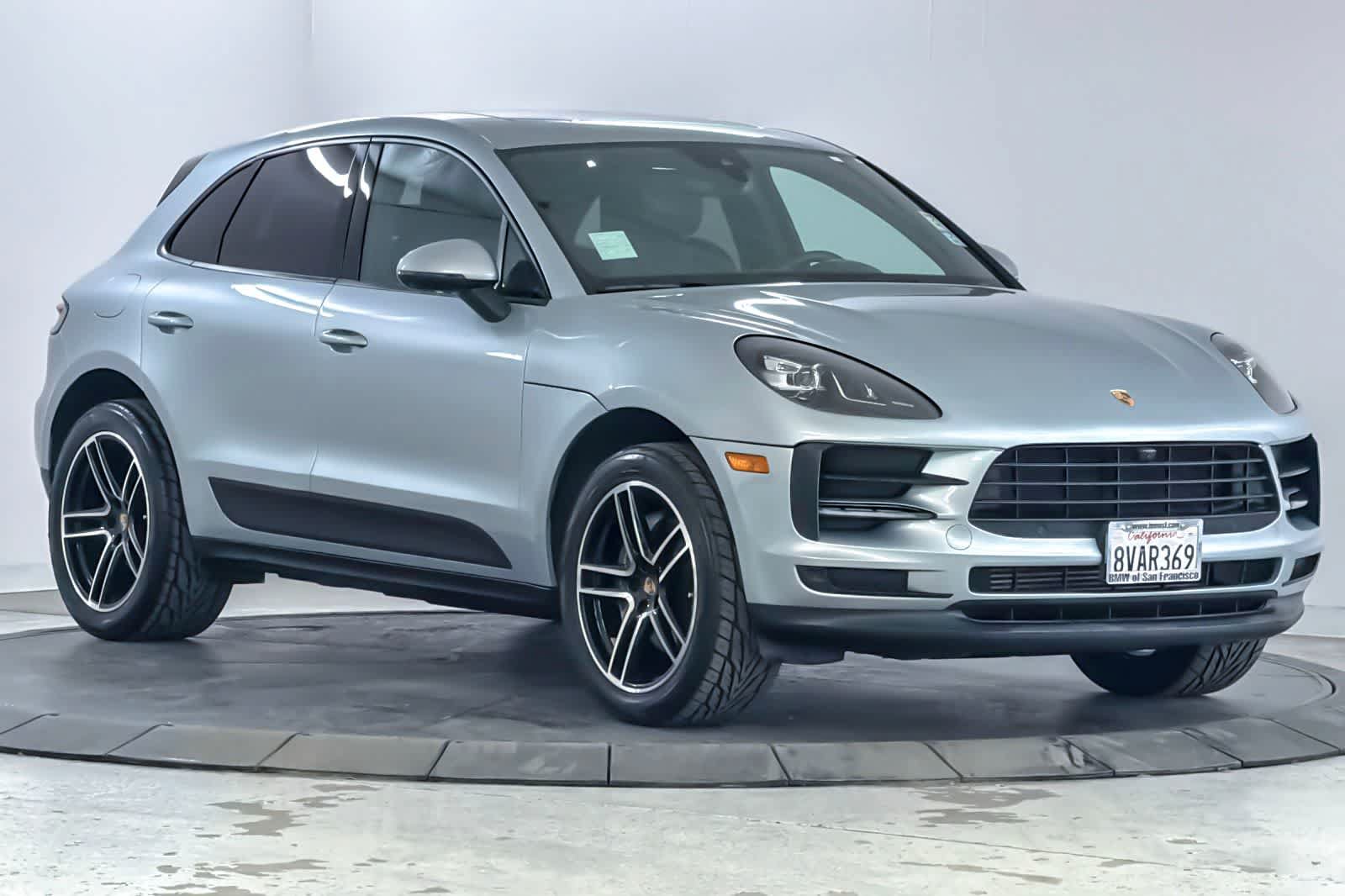 Used 2021 Porsche Macan w/ Premium Package Plus AWD/4WD image 9