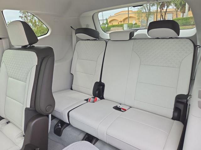 New 2026 GMC Acadia Denali w/ Super Cruise Package FWD image 10