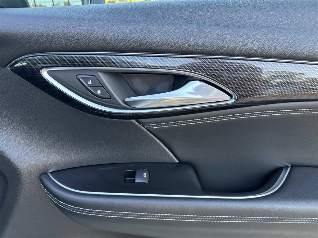 Used 2021 Buick Envision Preferred image 14